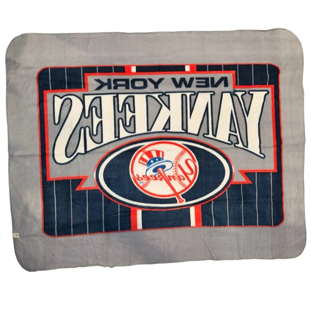 New York Yankees Throw Blanket
